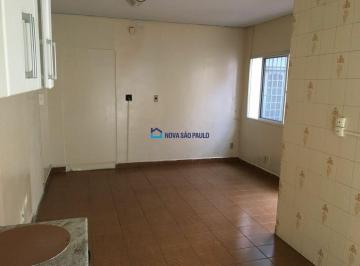 Casa · 160m² · 4 Quartos · 3 Vagas · Praça da Árvore, vende sobrado com 4 dormitórios sendo 1 suíte.