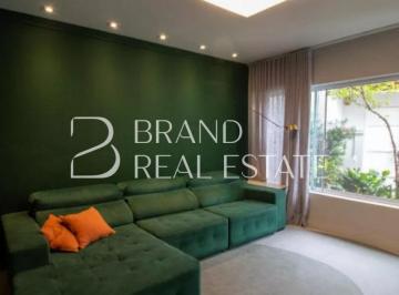 Casa · 240m² · 4 Quartos · 3 Vagas · Casa à venda em Santo Amaro lazer completo com 240m², 4 quartos e 3 vagas!