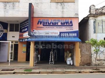 Comercial · 132m² · Centro - salão comercial - salão com piso superior e 02 vagas de garagem coberta e paralelas