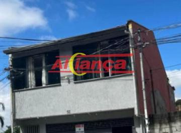 Casa · 120m² · 3 Quartos · Sobrado com 3 casas e renda no Jardim Oliveira II em Guarulhos