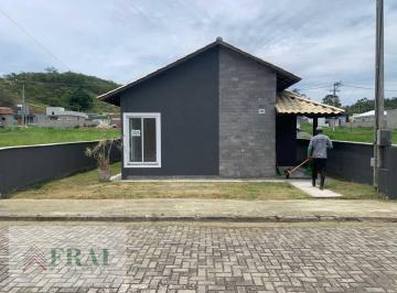 Casa · 90m² · 2 Quartos · 1 Vaga · Casa em Condomínio em Pindobas, Maricá/RJ