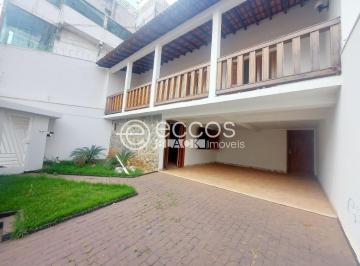 Casa · 300m² · 5 Quartos · 4 Vagas · Casa para aluguel, 5 quartos, 2 suítes, 4 vagas, Tabajaras - Uberlândia/MG