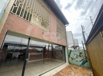 Casa · 212m² · 3 Quartos · Sobrado Comercial com 210m² no Alvorada