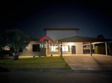 Casa · 455m² · 4 Quartos · 2 Vagas · Casa de condomínio em  Rua Vitória - Jacaré - Jacaré/SP