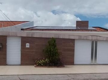 resV2hhdHNBcHAgSW1hZ2UgMjAyNi0wMi0xMiBhdCAxMi4zMy4wNC5qcGVn699701117e6d85.34824140.jpeg · Excelente Casa no Ponto Novo