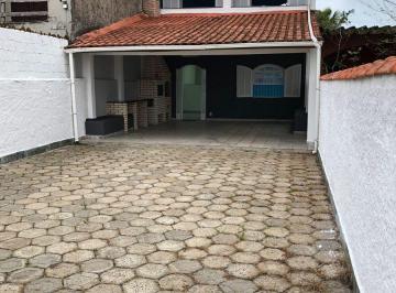 Casa de 4 quartos, Itanhaém · Casa com 4 quartos e área gourmet em Itanhaém.