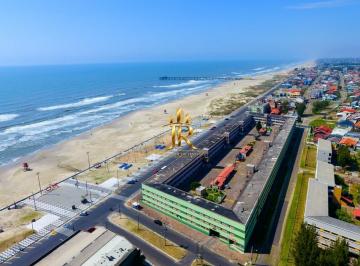 Apartamento · 69m² · 2 Quartos · 1 Vaga · Apartamento 2 Dormitórios á venda em Tramandaí - Bairro Centro