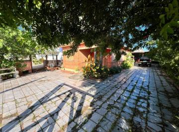 Casa · 85m² · 2 Quartos · 2 Vagas · Casa no centro de Tramandaí preço abaixo do valor de mercado