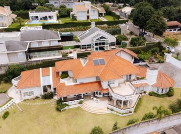 Casa de 4 quartos, Curitiba · Casa com 2739 m² 4 quartos à venda a 850 Metros do Parque Barigui