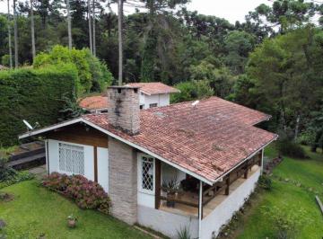 Casa de 3 quartos, Campos do Jordão · Excelente Casa integrada com a natureza em Campos do Jordão