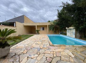Casa de 2 quartos, Itanhaém · Casa na praia com piscina e 2 quartos em Itanhaém.