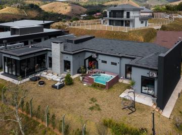 Casa · 1865m² · 3 Quartos · Casa à venda - em Campos do Jordão