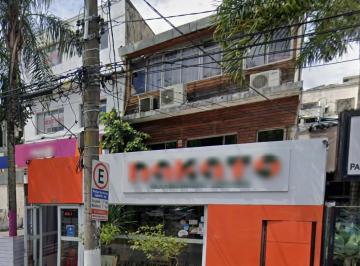 Comercial · 312m² · 6 Quartos · 6 Vagas · Loja na Praça Herói da Força Expedicionária Brasileira, N. 136 • 312 m²