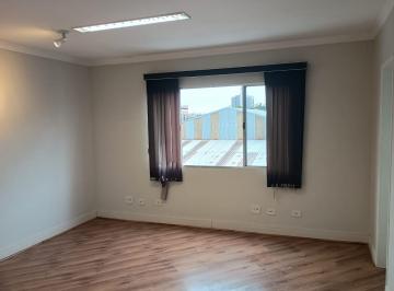 Comercial · 28m² · Sala comercial na Avenida Santa Catarina, N. 2233 - sala 7 • 28 m²