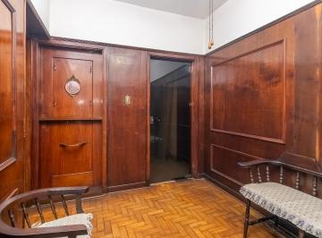 d1cb03ba-8b8a-40c9-9a65-5995f501894c · Versátil conjunto comercial para venda em Centro, 18m²
