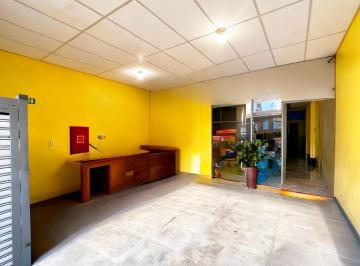 a658edb2-1d98-4f48-99f3-c2e5c580fa25 · Funcional loja de rua para venda em Bela Vista, 224m²