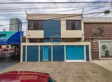 Casa · 274m² · 5 Quartos · 1 Vaga · Casa com 04 suítes em Nazaré