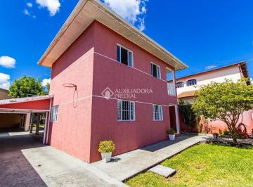 Casa · 184m² · 3 Quartos · Sobrado com Quintal Amplo e Localização Privilegiada em Pinhais