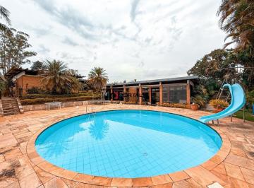 Casa · 713m² · 4 Quartos · 6 Vagas · Casa Térrea à Venda no Condomínio Jardim Mediterrâneo - Projeto de Nelson Duprê