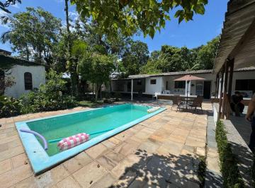 Rural de 4 quartos, Itanhaém · Chácara com piscina e 4 quartos em Itanhaém.