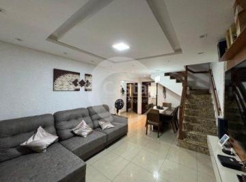 Casa · 247m² · 5 Quartos · 4 Vagas · Sobrado em Vila Rica