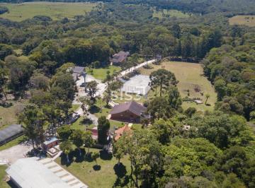 Rural · 270m² · 6 Quartos · 3 Vagas · Chácara à venda com 2 Residências e Lago em Piraqu