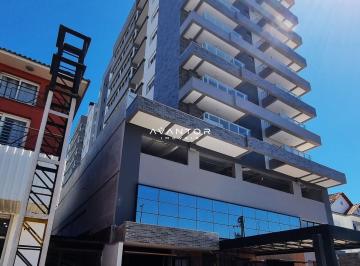 Apartamento · 187m² · 3 Quartos · 2 Vagas · Residencial Costa Esmeralda, Bairro Dores