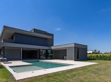 Casa en Venda de 5 quartos Fazenda Alvorada · Casa sobrado à venda no Condomínio Fazenda Alvorada em Porto Feliz - SP