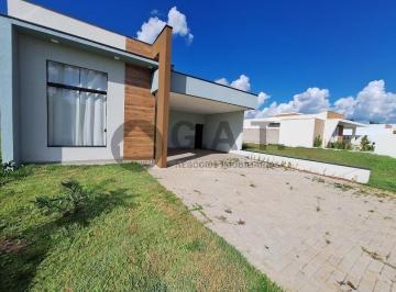 Foto 04 · Venda de Casa em Condomínio de Alto Padrão em Aracoiaba da Serra-SP - Centro: 3 Quartos, 1 Suíte, 2