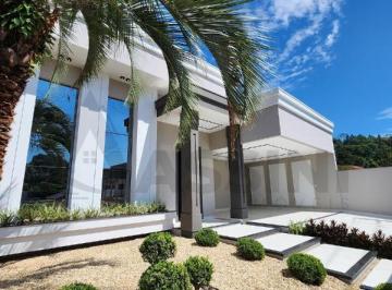 Casa · 150m² · 3 Quartos · 2 Vagas · Casa de 1 suíte + 2 dormitórios, de alto padrão na Guabiruba 