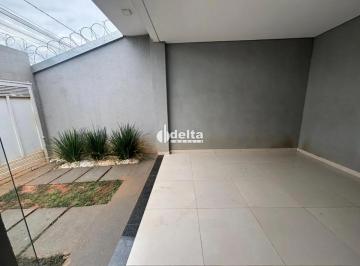 Casa · 150m² · 3 Quartos · 2 Vagas · Casa residencial com 3 quartos sendo 1 suíte disponível para locação no bairro Laranjeiras em Uberlâ