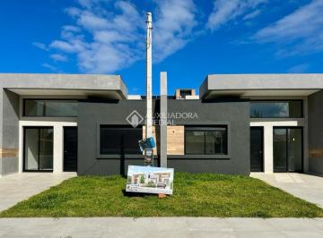 Casa · 89m² · 3 Quartos · 1 Vaga · Casa Geminada com Pátio Privativo no Balneário Maristela
