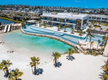 Casa · 166m² · 4 Quartos · 2 Vagas ·
Residência Exclusiva Capão da Canoa / RS | Resort Murano