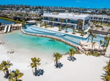 Casa · 166m² · 4 Quartos · 2 Vagas · Residência Exclusiva Capão da Canoa / RS | Resort Murano