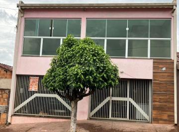 Casa · 154m² · 3 Quartos · 2 Vagas · Casa Sobrado em Américo Brasiliense