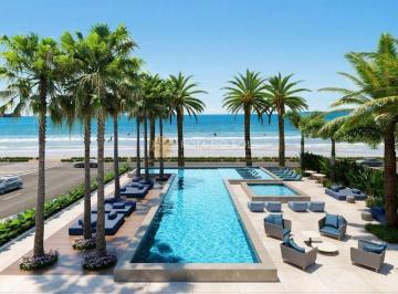 Apartamento · 320m² · 4 Quartos · 5 Vagas · Sunny Coast Duplex Frente Mar 4 Suítes e 5 Vagas no Centro de Itapema SC