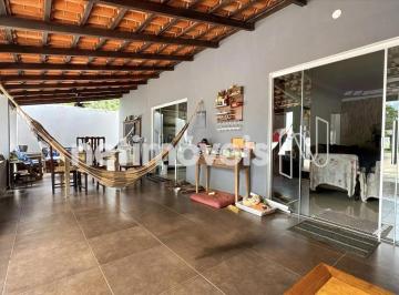 ad0a5636-a5bd-40f0-a78c-9d2c87488a30.webp · CASA EM CONDOMINIO | 3 QUARTOS | 1 SUITE