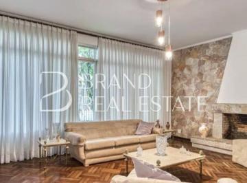 Casa · 220m² · 3 Quartos · 2 Vagas · Casa à venda em Santo Amaro com 220m², 3 quartos e 2 vagas