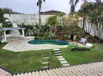 Casa · 468m² · 4 Quartos · 6 Vagas · Requinte, segurança, conforto e lazer.