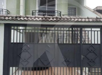 Casa · 175m² · 3 Quartos · 4 Vagas · Sobrado com 3 suítes, sala ampla, quintal e 4 vagas no Masndaqui