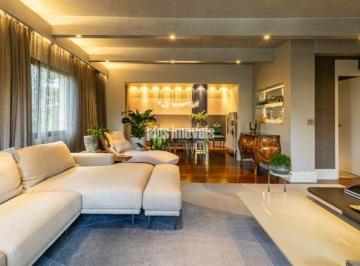 Apartamento · 239m² · 3 Quartos · 4 Vagas · Apartamento amplo e sofisticado na AV Giovanni Gronchi