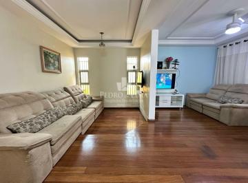 Casa · 144m² · 3 Quartos · 2 Vagas · Casa térrea 3 dormitórios, 2 vagas, corredor lateral e quintal no Ermelino Matarazzo