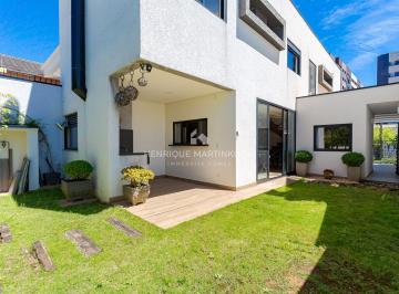 Casa · 182m² · 3 Quartos · 3 Vagas · Casa no Ecoville com 3 Suítes, Quintal com Churrasqueira e 182m² Privativos