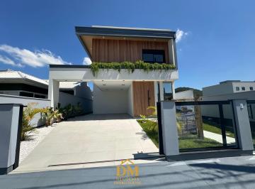 Casa · 138m² · 3 Quartos · 2 Vagas · Casa à venda no bairro Forquilhas - São José/SC