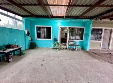 e3891c52ed50c32eae748f51e1a39a6ee444b741 · Casa com 2 quartos, a 900 metros da prefeitura.