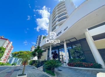 Apartamento · 65m² · 2 Quartos · 2 Vagas · PORTEIRA FECHADA em condomínio clube no Itacorubi