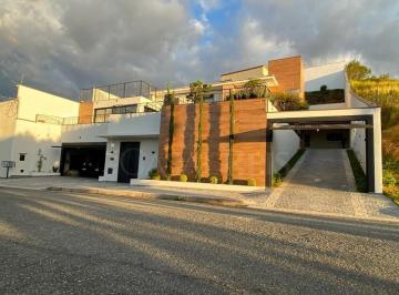 Casa · 450m² · 4 Quartos · 5 Vagas · Casa à venda no bairro Jardim Novo Mundo - Poços de Caldas/MG