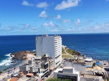 Apartamento de 2 quartos, Salvador · 2/4 uma suite, com vista panoramica da Barra, 69m2, infra e 1 vaga de garagem.