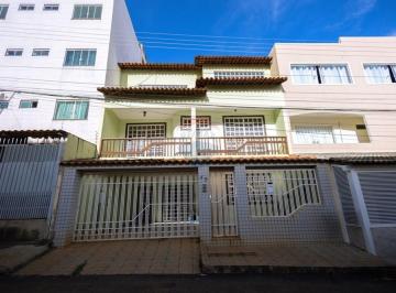 Casa · 246m² · 6 Quartos · 4 Vagas · SOBRADO TRIPLEX À VENDA, 6 QTS, 2 SUÍTES, QN 7 RIACHO FUNDO I.