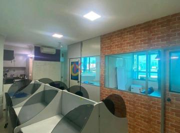 Casa · 1 Vaga · Oportunidade Única: Sala Comercial Pronta e Equipada para Seu Negócio ou Investimento!